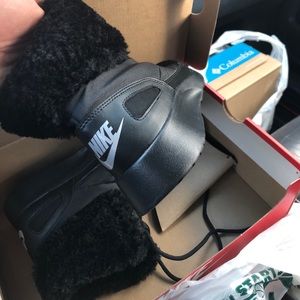 Nike winter boots